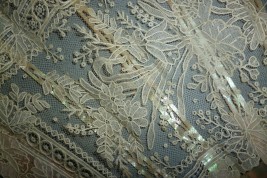 Dentelle et nacre, éventail vers 1860-80