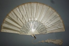 White sultane, fan circa 1900