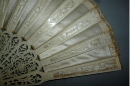 White sultane, fan circa 1900