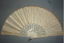 White sultane, fan circa 1900