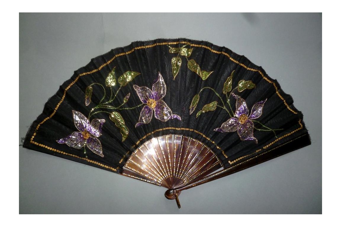 Clematis, Art Nouveau fan