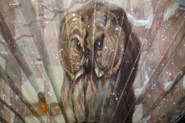 Owl in winter, fan by Thomasse, circa 1900-1910