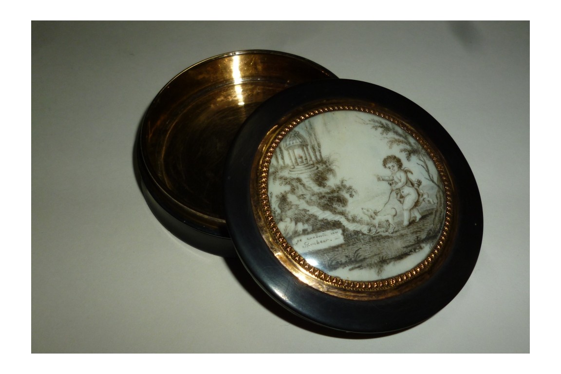 Fidelity and happyness, snuffbox, late 18 or early 19th century