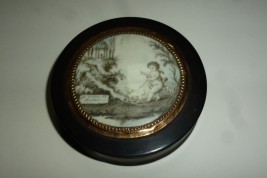 Fidelity and happyness, snuffbox, late 18 or early 19th century