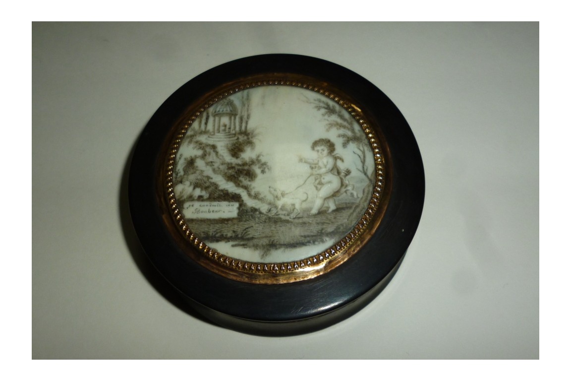 Fidelity and happyness, snuffbox, late 18 or early 19th century