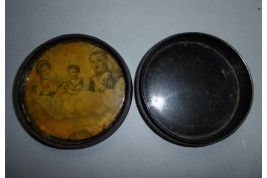 Sainte Hélène, snuffbox in memory of imperial familly