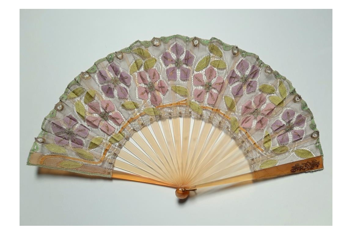 Clematis by Felix Aubert, Courseulles lace fan circa 1902