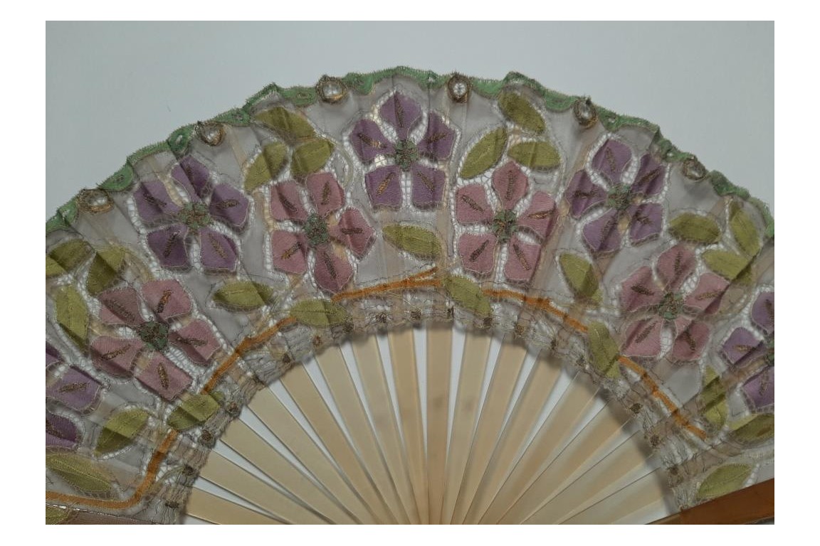 Clematis by Felix Aubert, Courseulles lace fan circa 1902