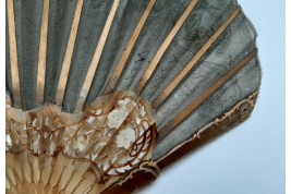 Pearly roses, Duvelleroy fan circa 1900-10