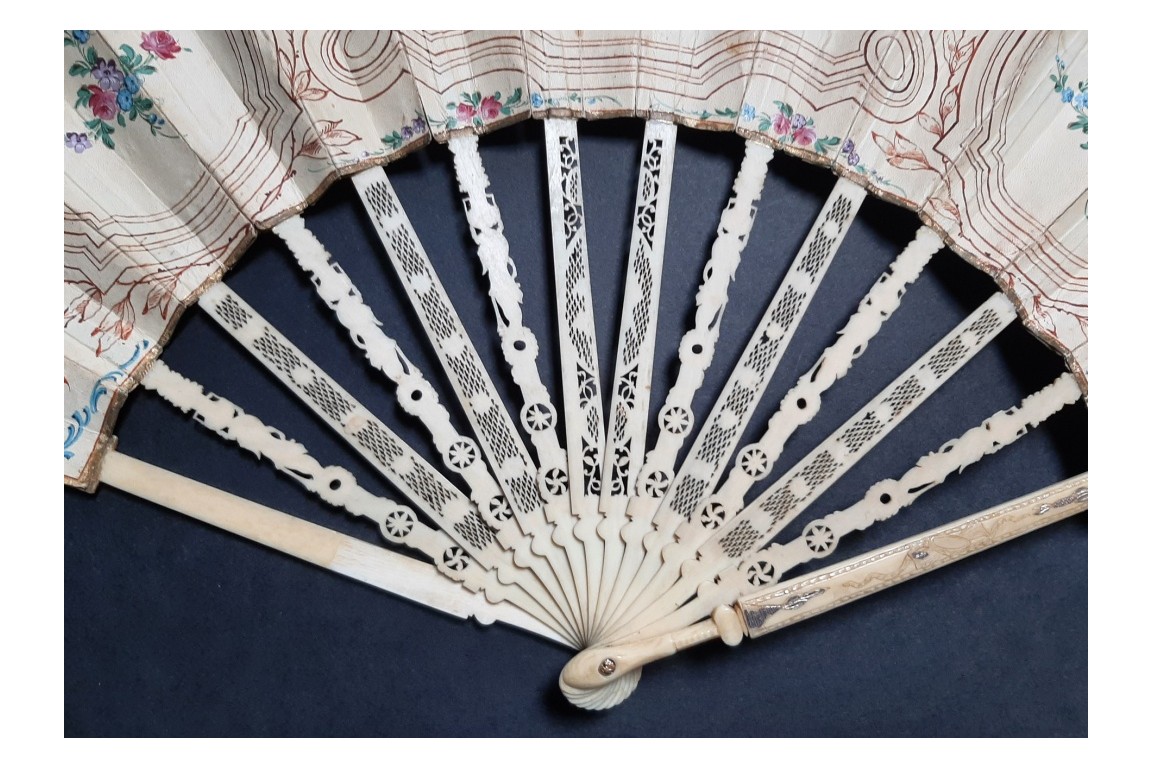 The colors of love in the 18th century, fan around 1775