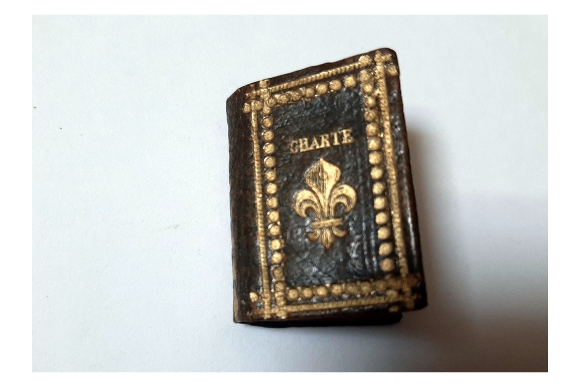 La Charte constitutionnelle, June, 4. 1814. Tiny book