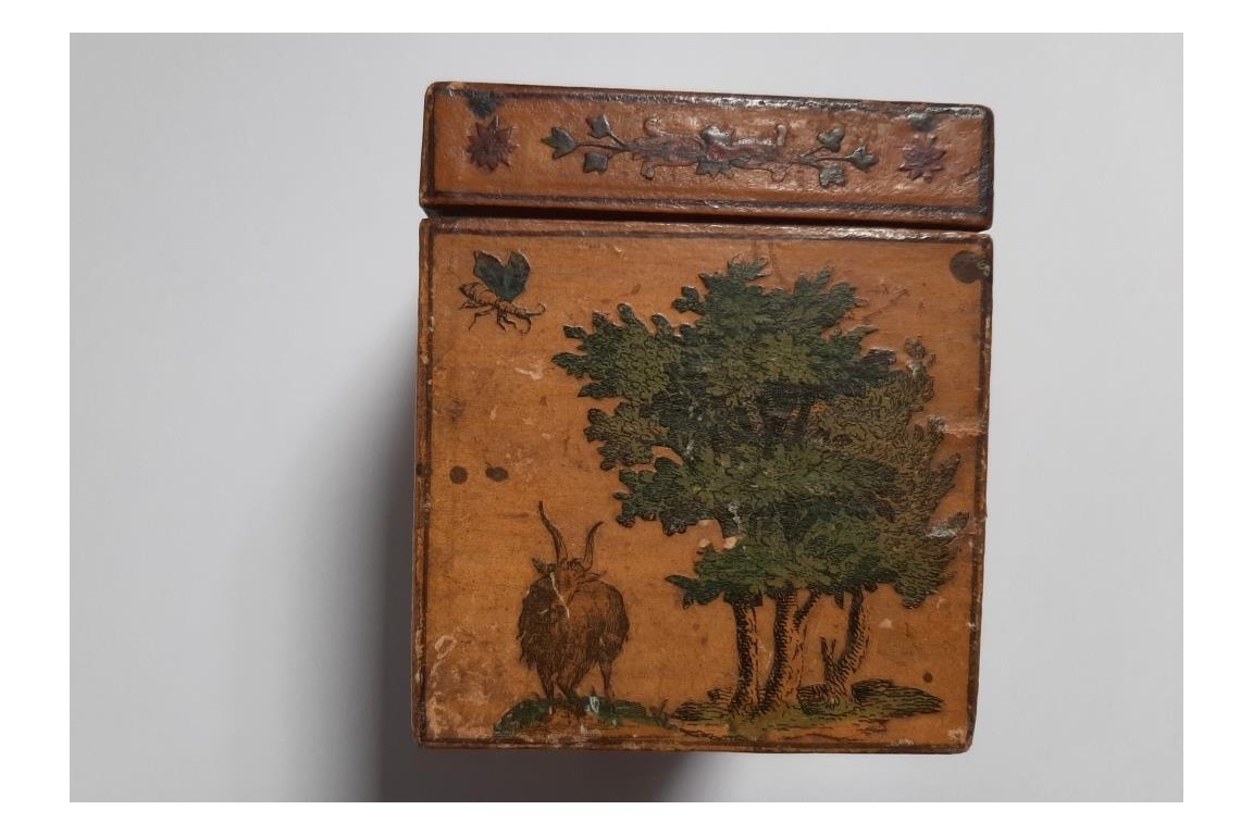 The animals of Port Mahon, parfum box, 18th century