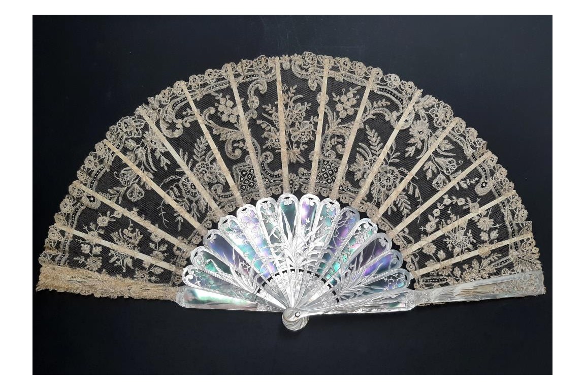 Reeds, 19th century fan