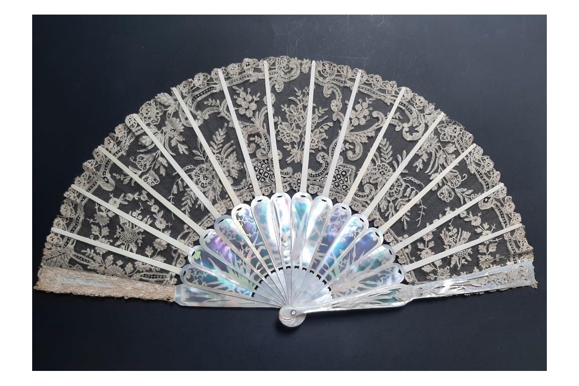 Reeds, 19th century fan