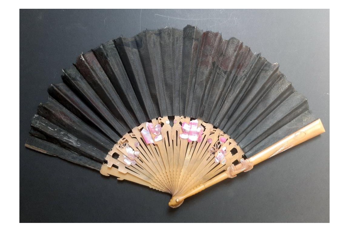 Poppies, Art Nouveau fan