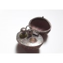 Nut, small sewing et perfum kit, 19th century