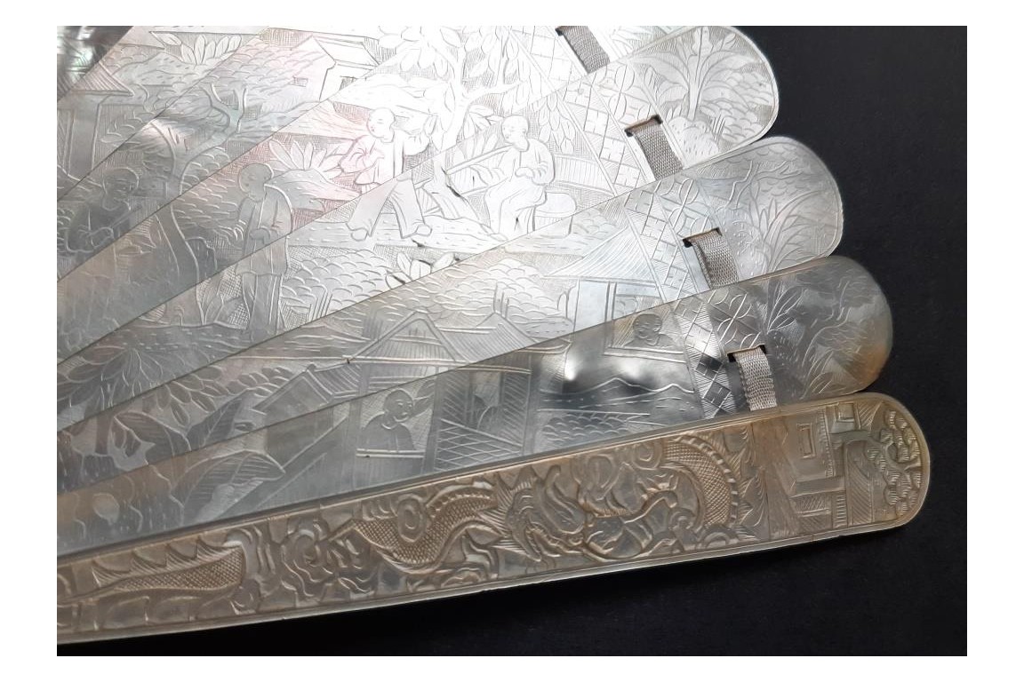 Chinese mother of pearl, 19th century fan