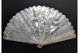 Chinese mother of pearl, 19th century fan