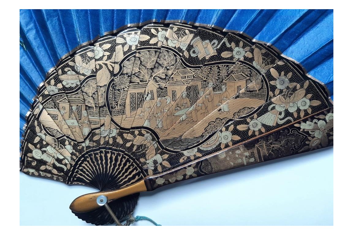 Asymmetry, Chinese fan circa 1880-90