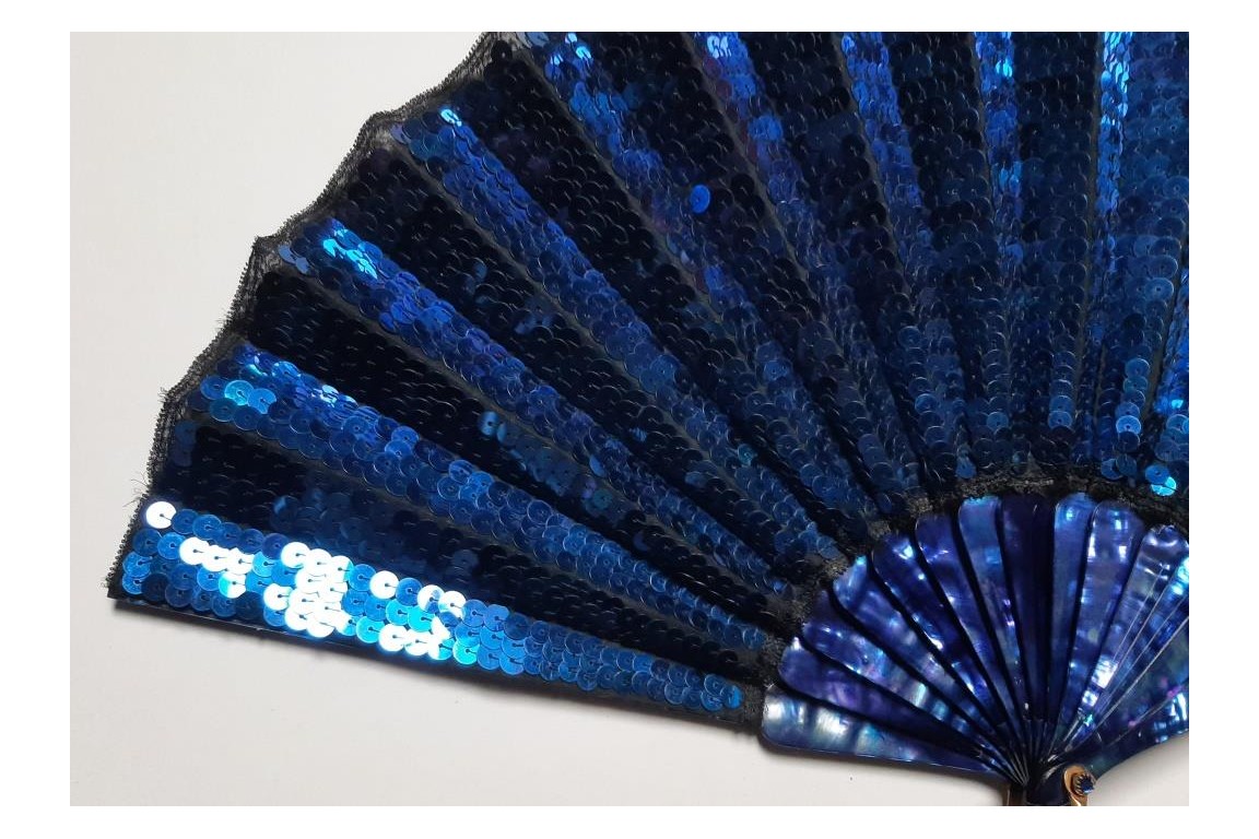 Blue magic, fan cica 1900