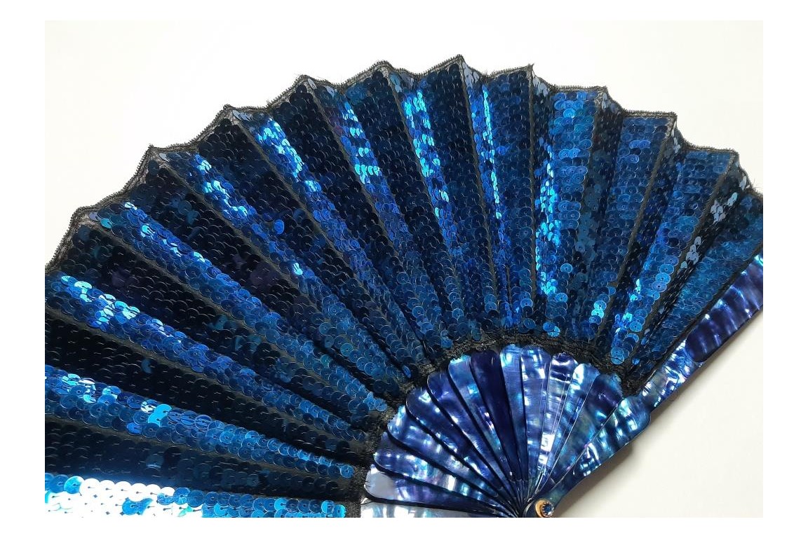 Blue magic, fan cica 1900