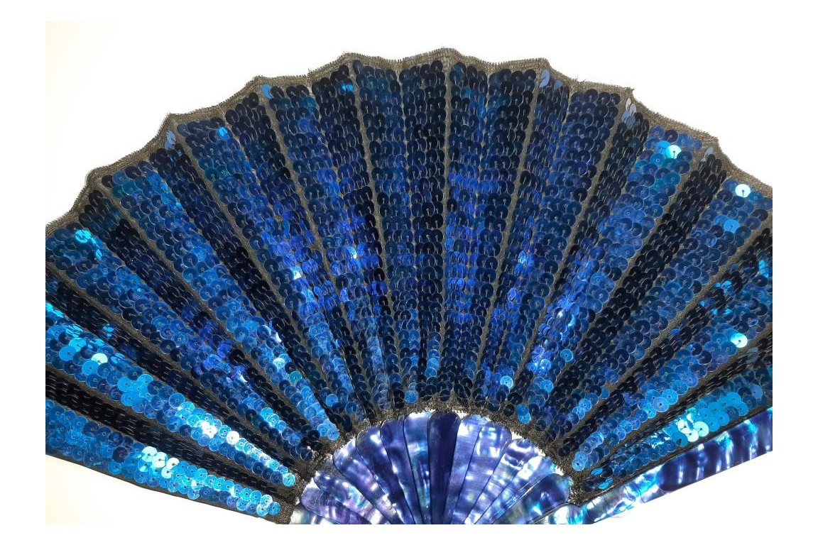 Blue magic, fan cica 1900