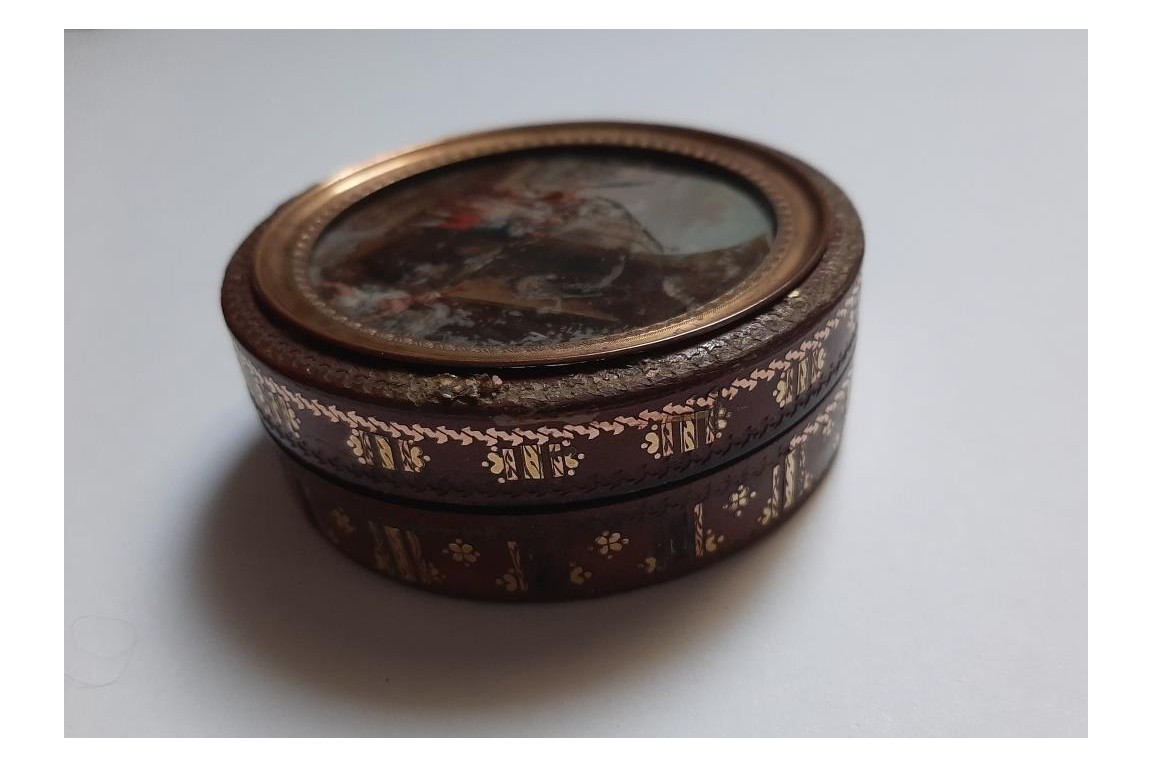 The myth of Prometheus or the Victory of Humanism, snuffbox late 18th century