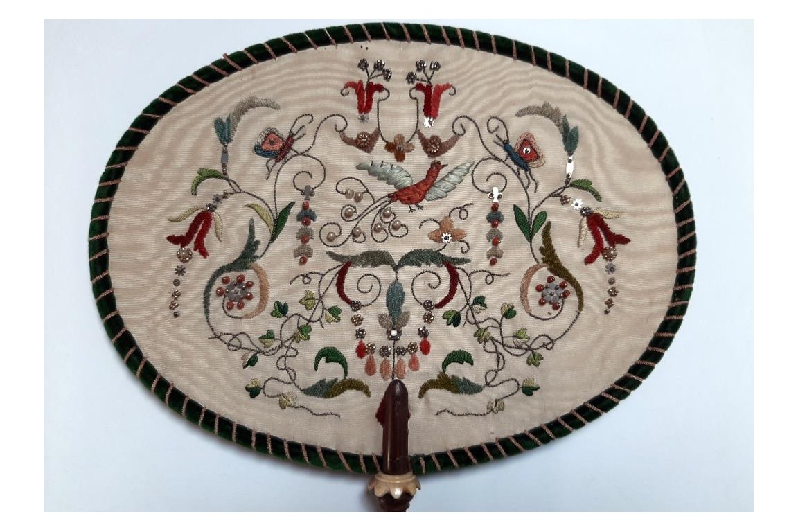 Precious birds,  two fixed fans, Napoleon III period