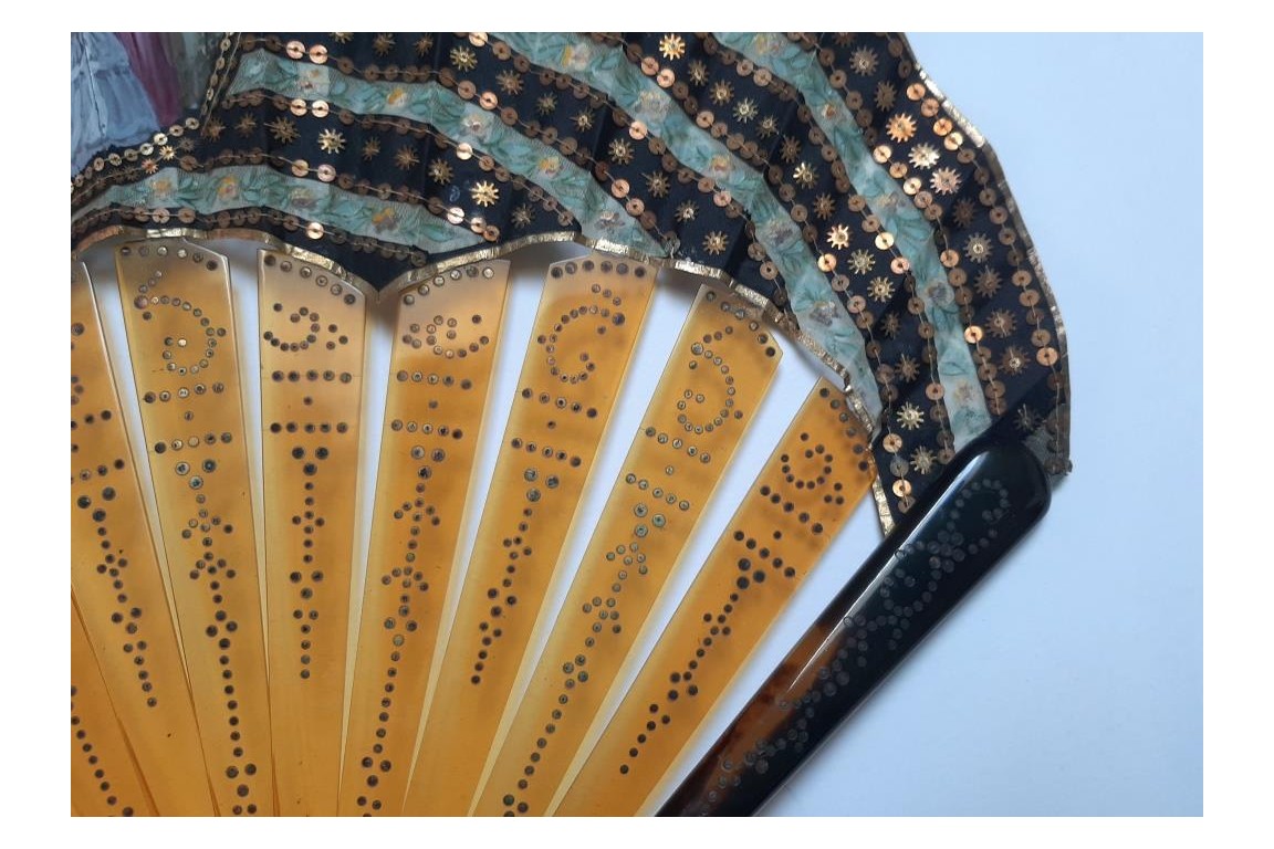 Beauty with flowers ,  fan circa 1900-1920