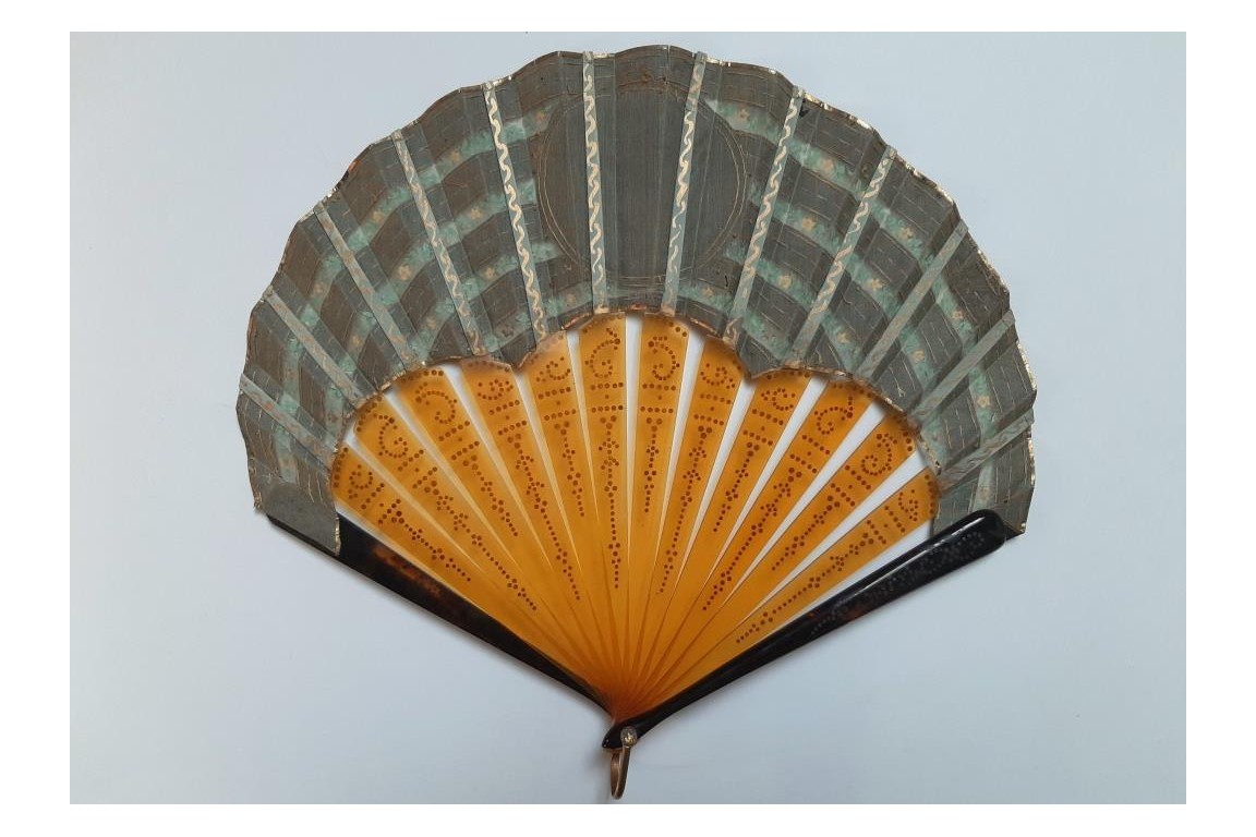 Beauty with flowers ,  fan circa 1900-1920