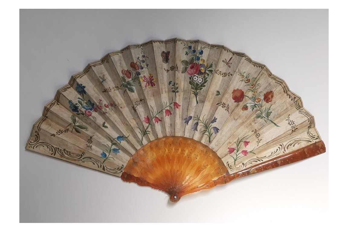 Love adorned with flowers, fan circa 1700-1720