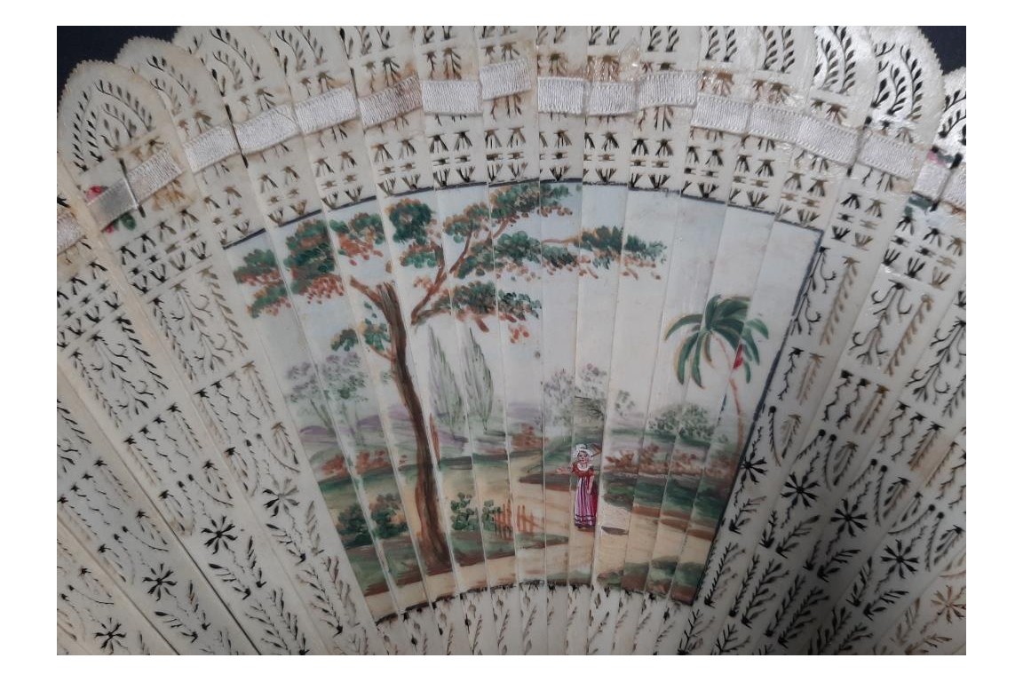 Fishing and walking. 4 images fan, circa 1820-30