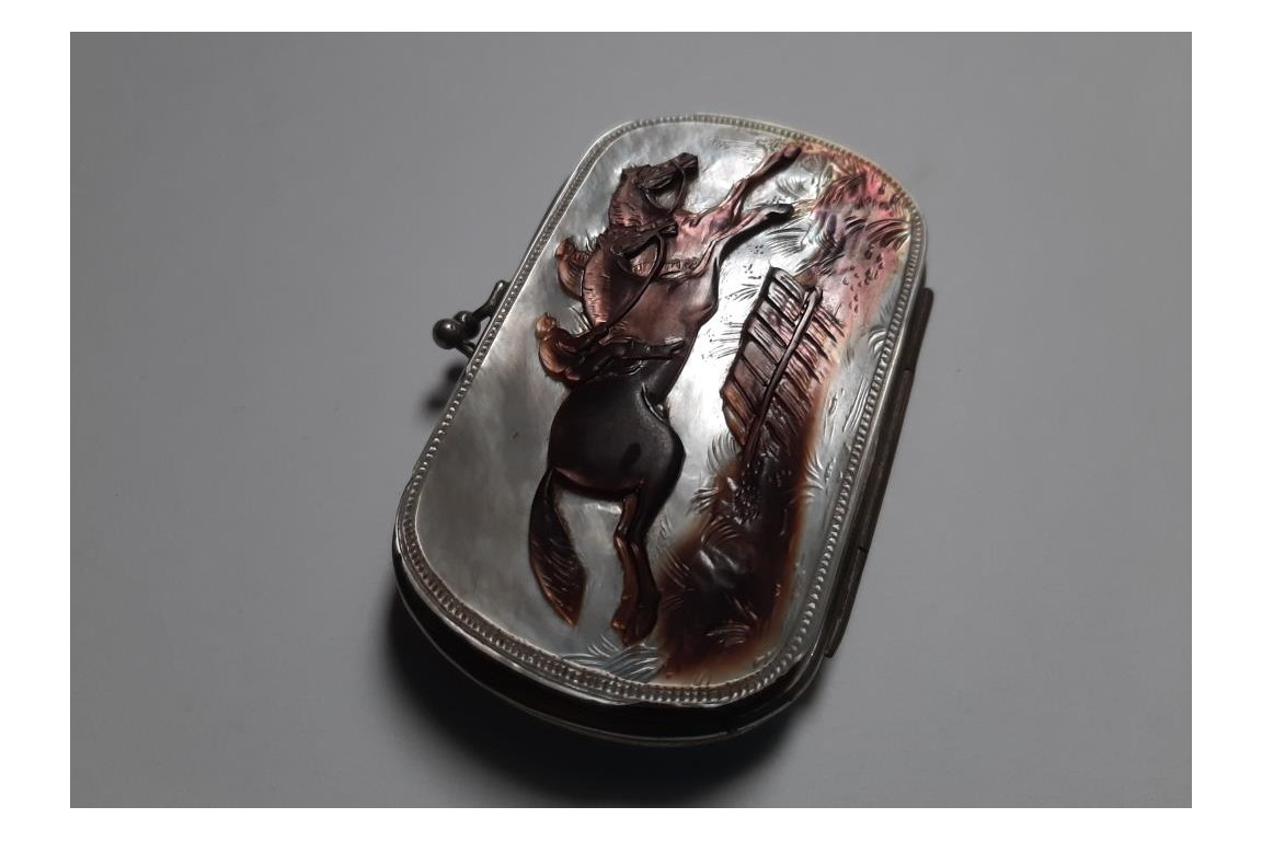 Horse race, late 19th century purse