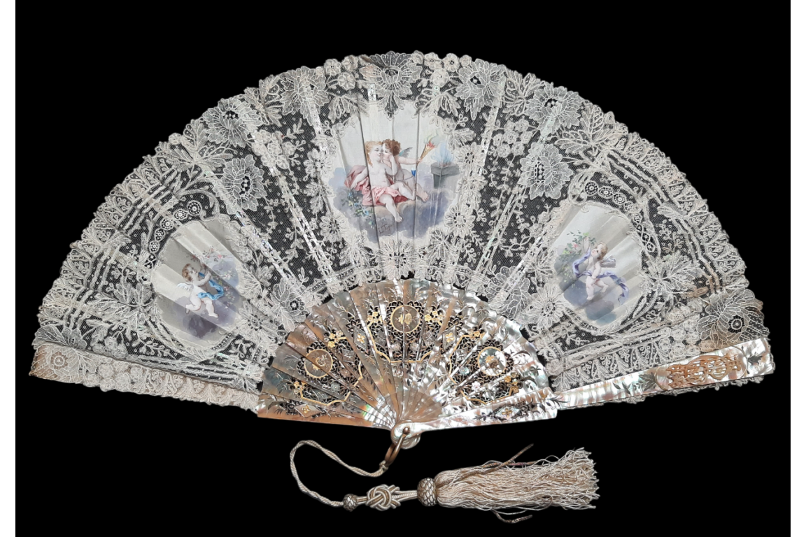 Cupid in love, late 19th-century fan