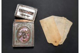 Souvenir d'amitié, dance card case, 18th or 19th century