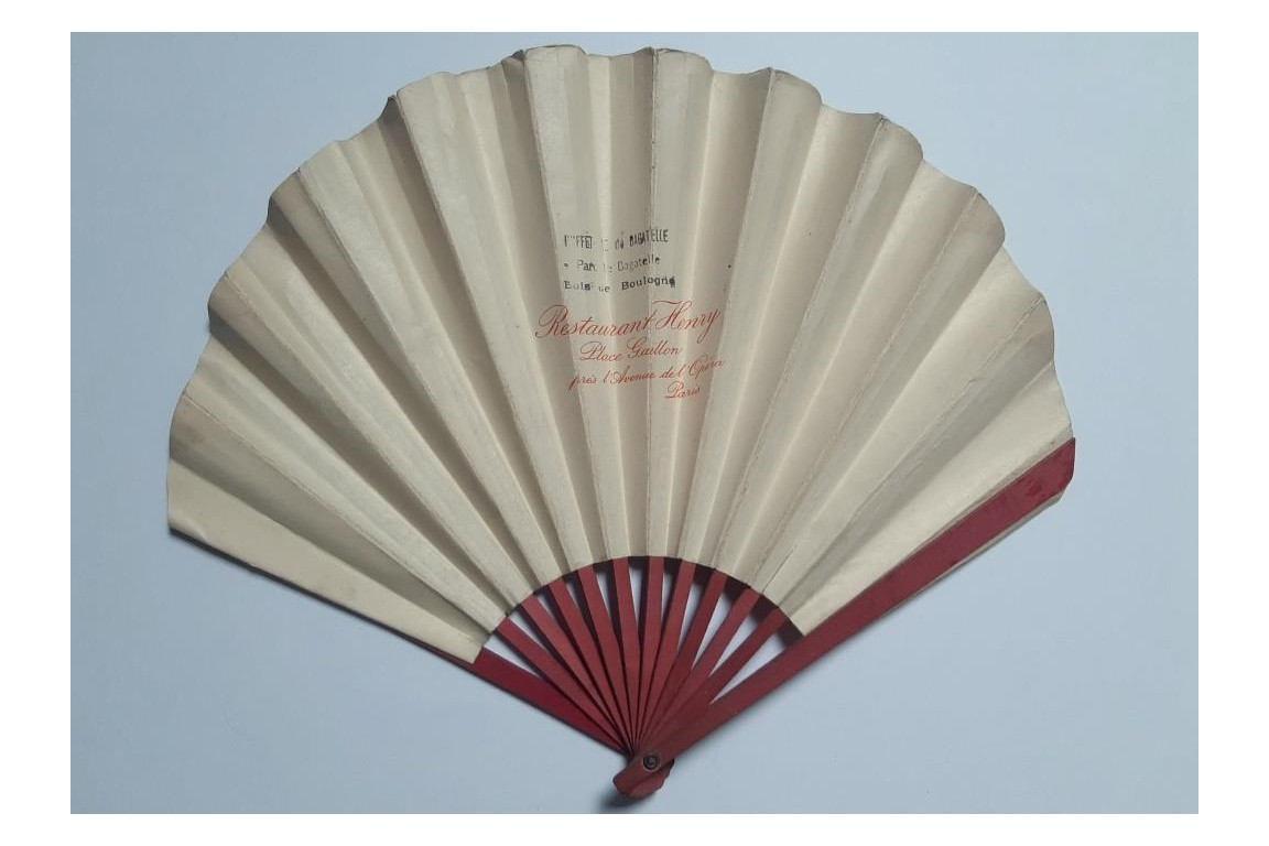 Parisian elegance. Fan by Paul Iribe for the Chateau de Madrid, 1912