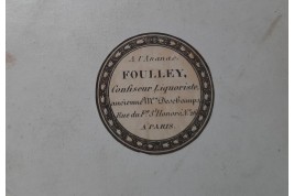 A l'Ananas, Foulley, confiseur liquoriste parisien. Boite à bonbons période Louis-Philippe