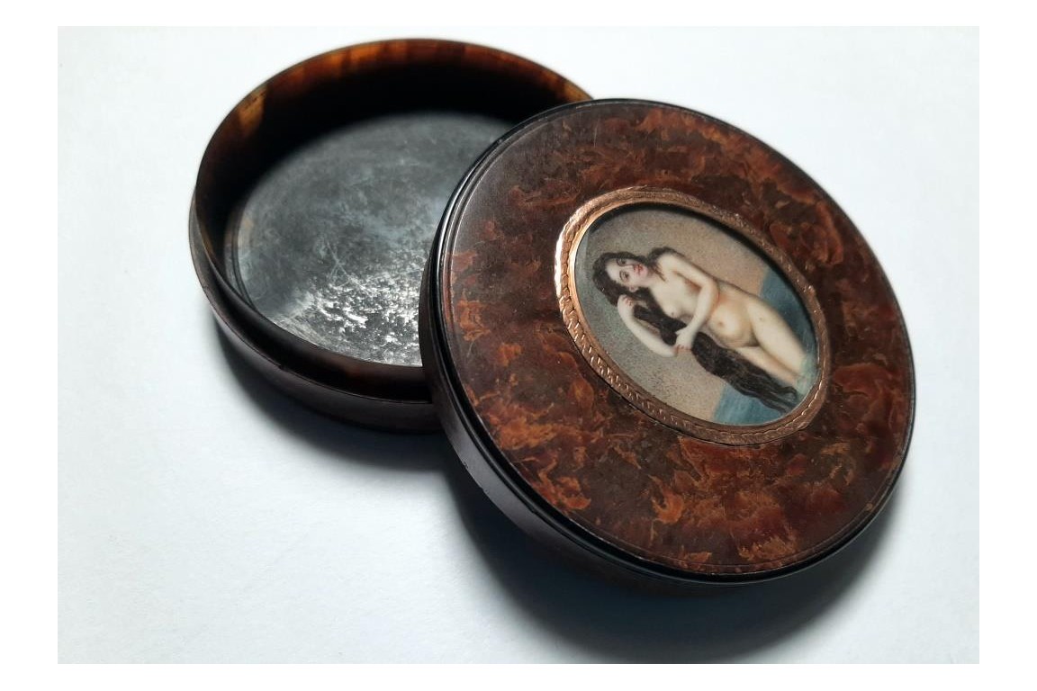 Sensual Venus, snuffbox after Titian, early 19th century