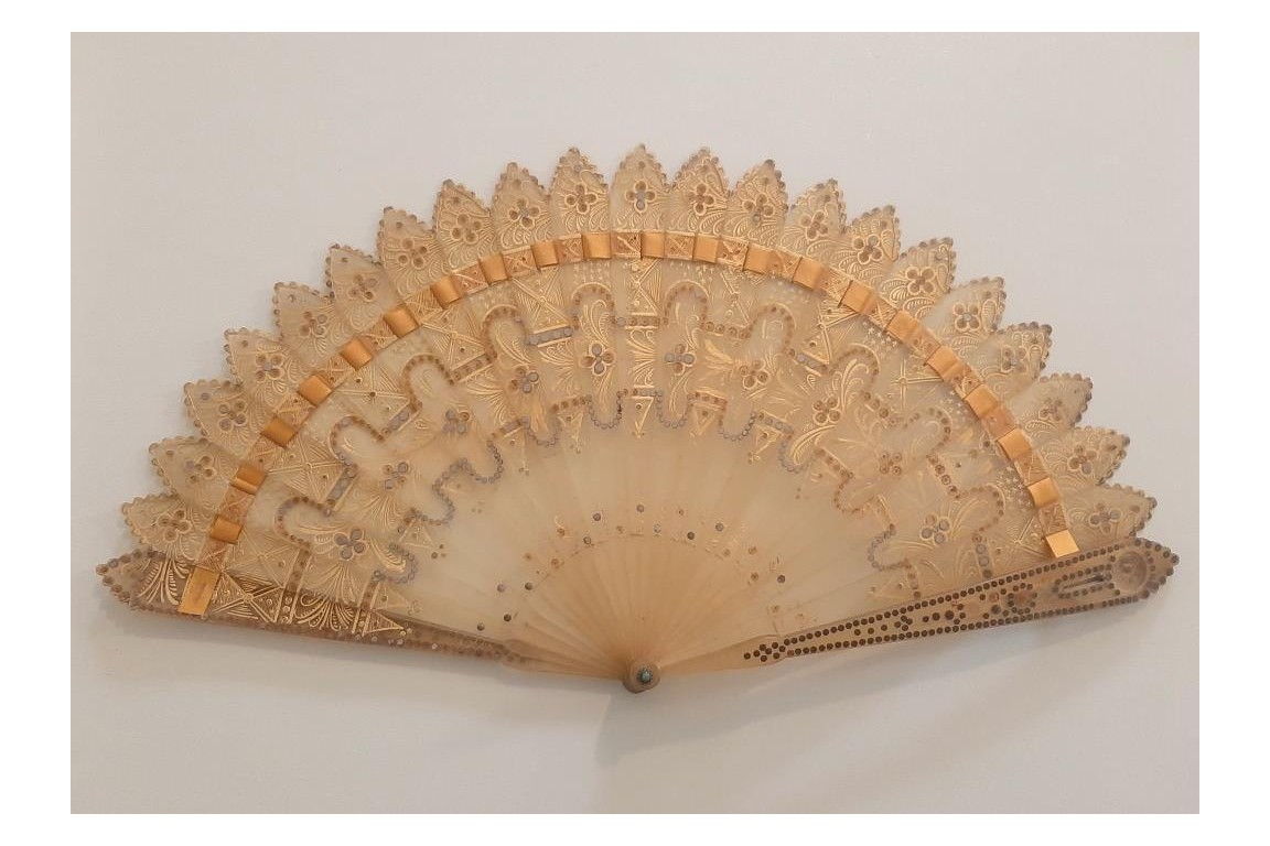 Secret mirror, fan circa 1830