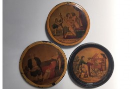 Seeing sex in the peep show, erotic snuffbox, 19th century