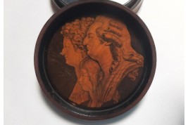 The royal family at the Temple prison, early 19th century snuffbox