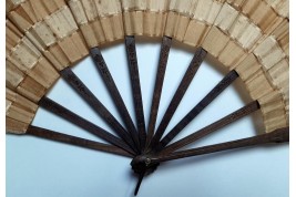 Surprise ! Magician's fan, circa 1895