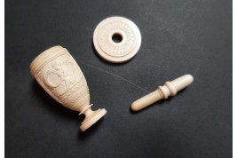 Allegory of the wind. Needle and thimble case, early 19th century