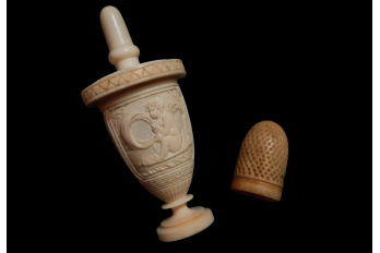 Allegory of the wind. Needle and thimble case, early 19th century