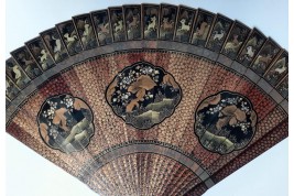 Chinese animals and nature, fan circa 1810-1820