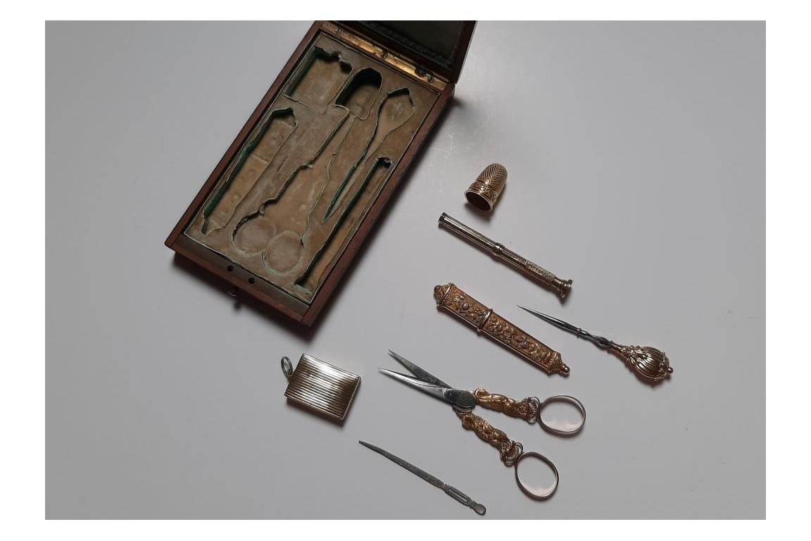 Gabrielle, sewing kit circa 1819-1838