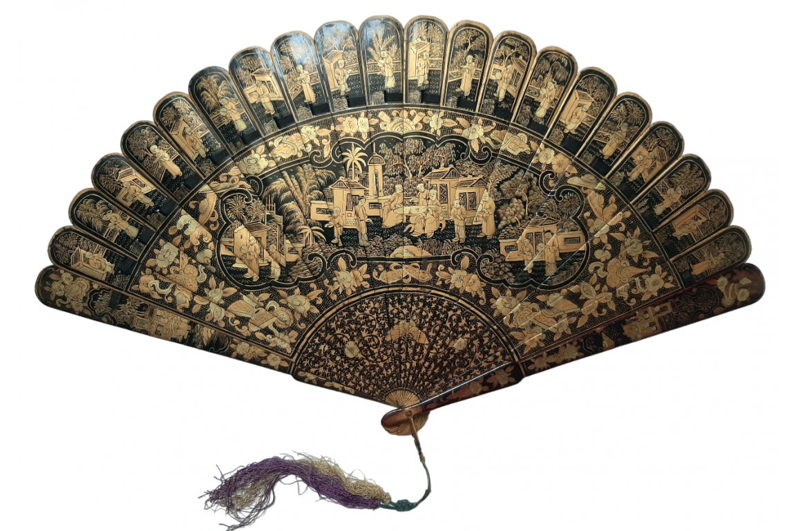 Black and gold China, 19th century fan