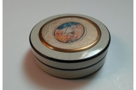 Saint, snuffbox in canivet 18th century