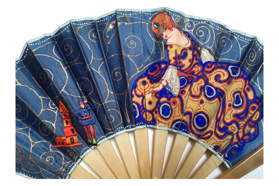 Russophile fantasy, Art Deco period fan