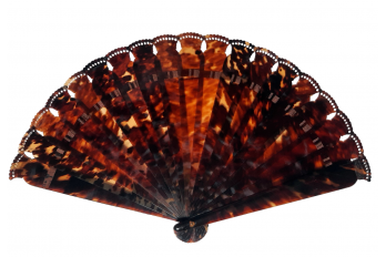 Tortoiseshell Countess. Fan circa 1880-1900